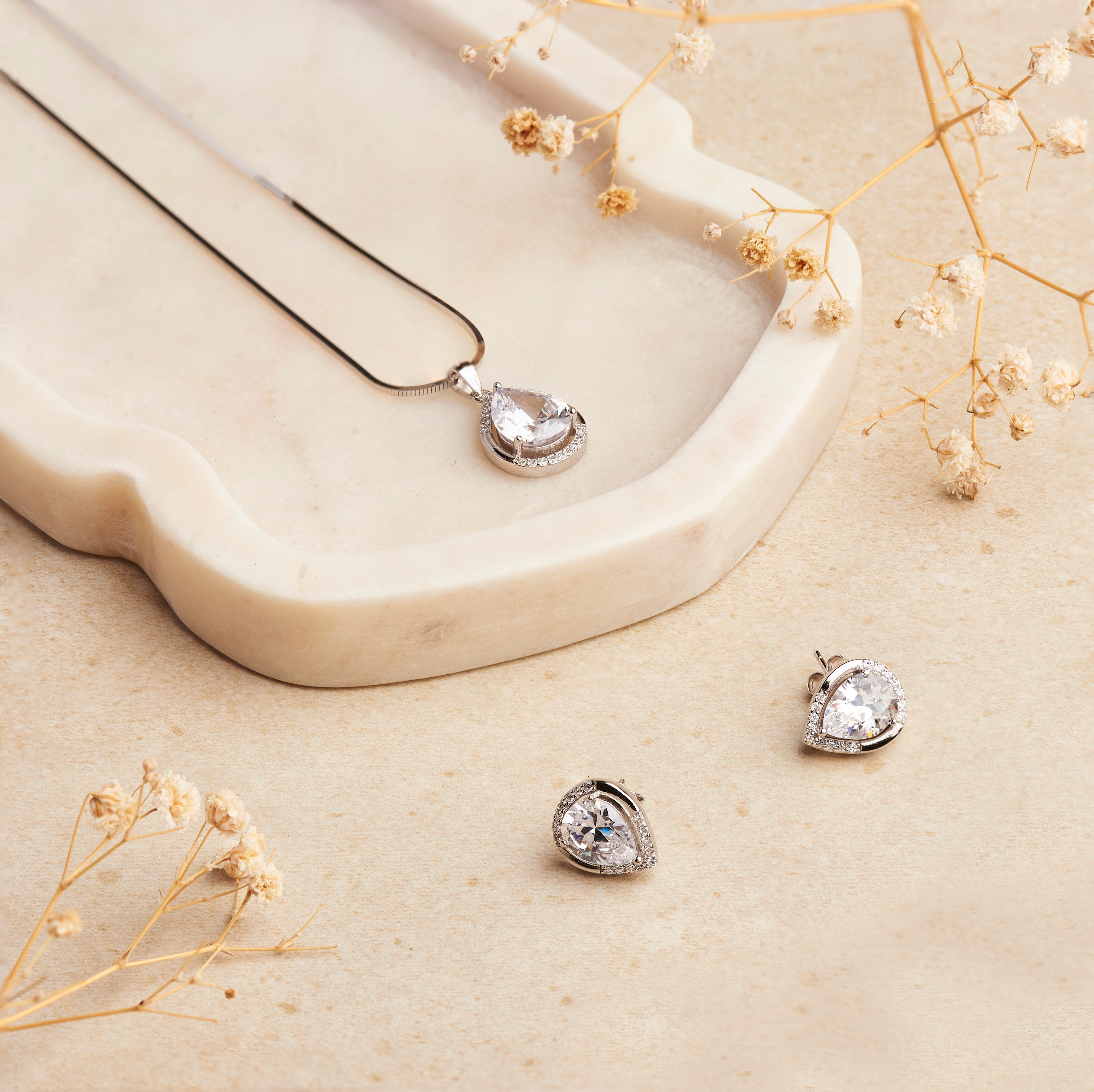 Silver Teardrop Zircon Necklace Set