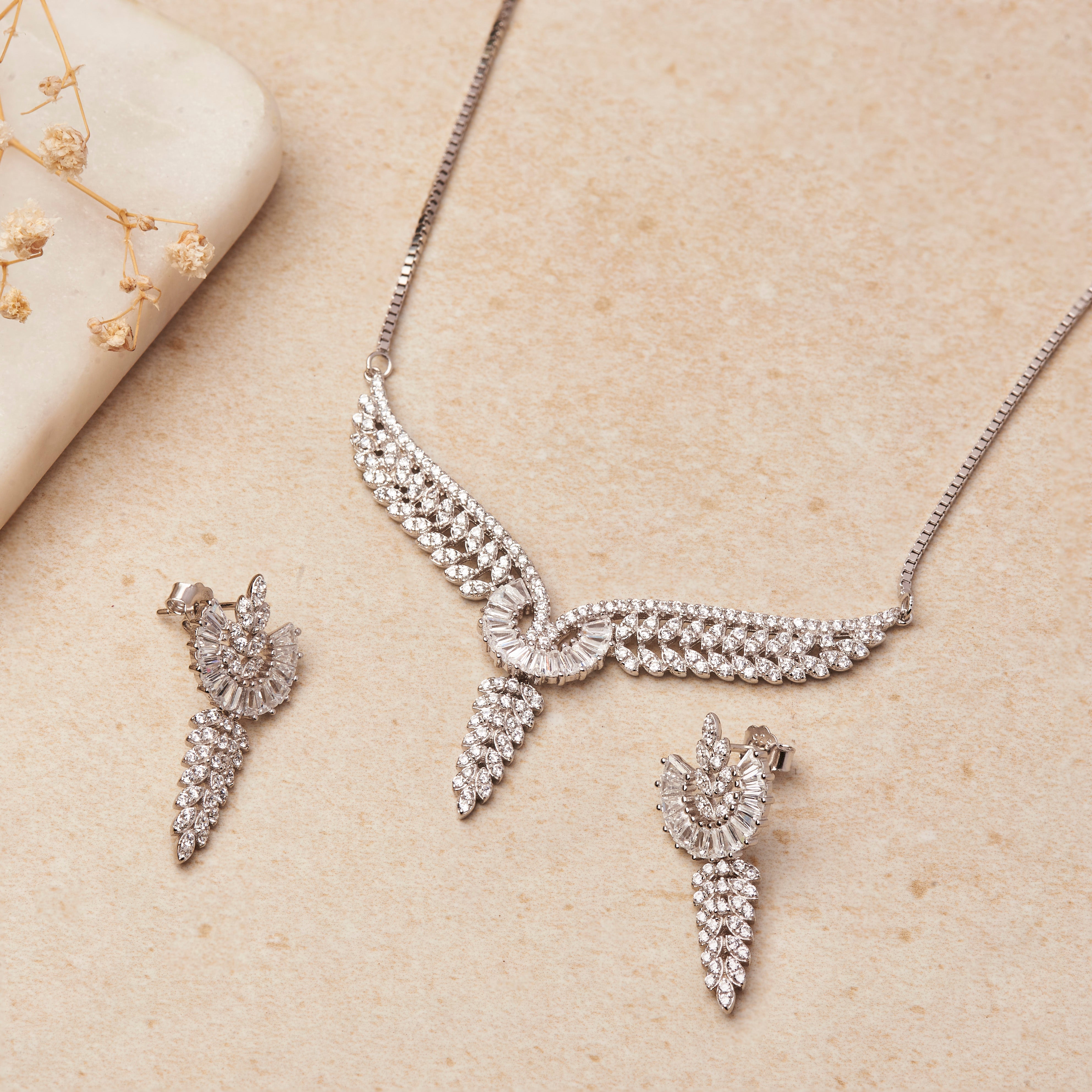 Regal Eagle Necklace Set