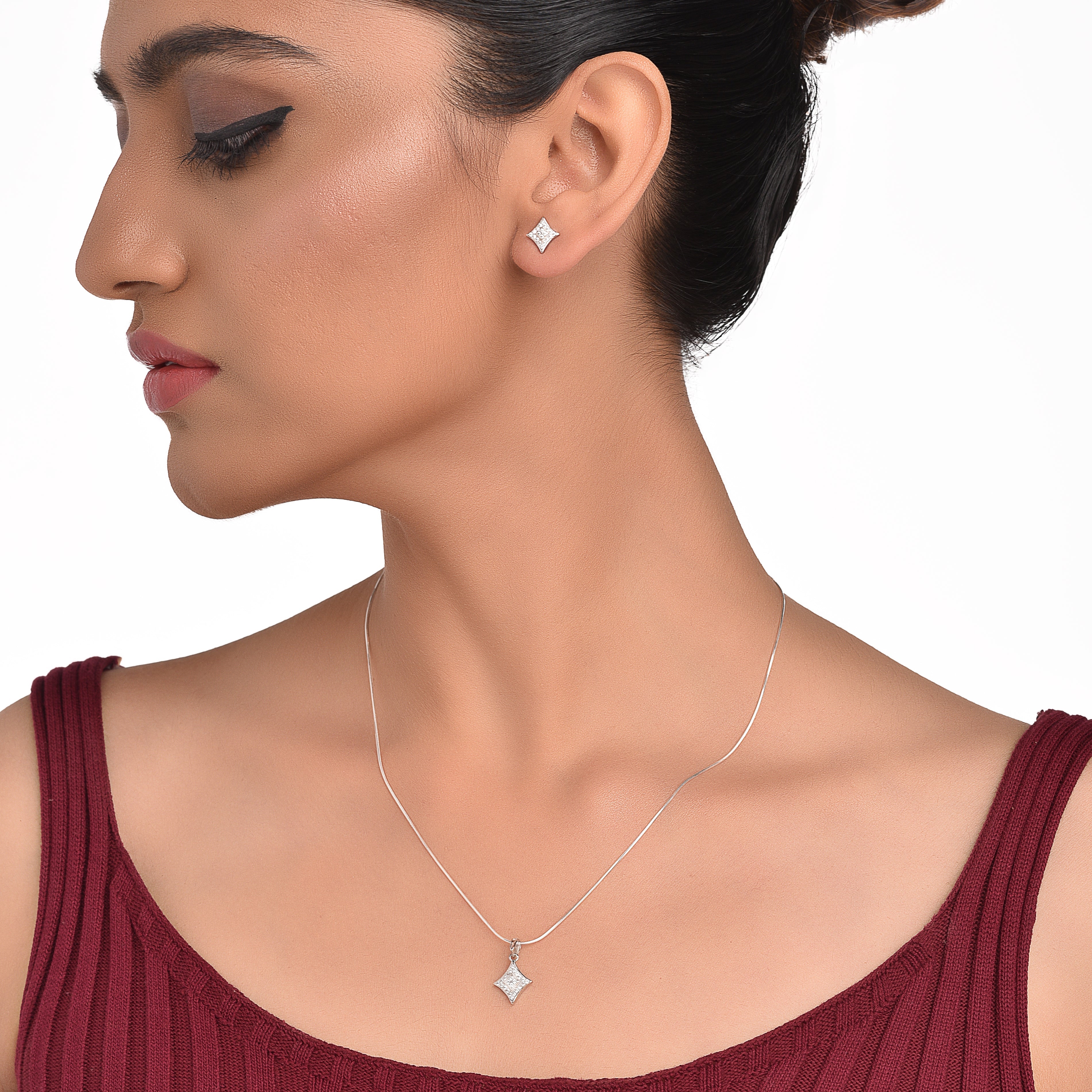 Silver Zircon Spades Necklace Set