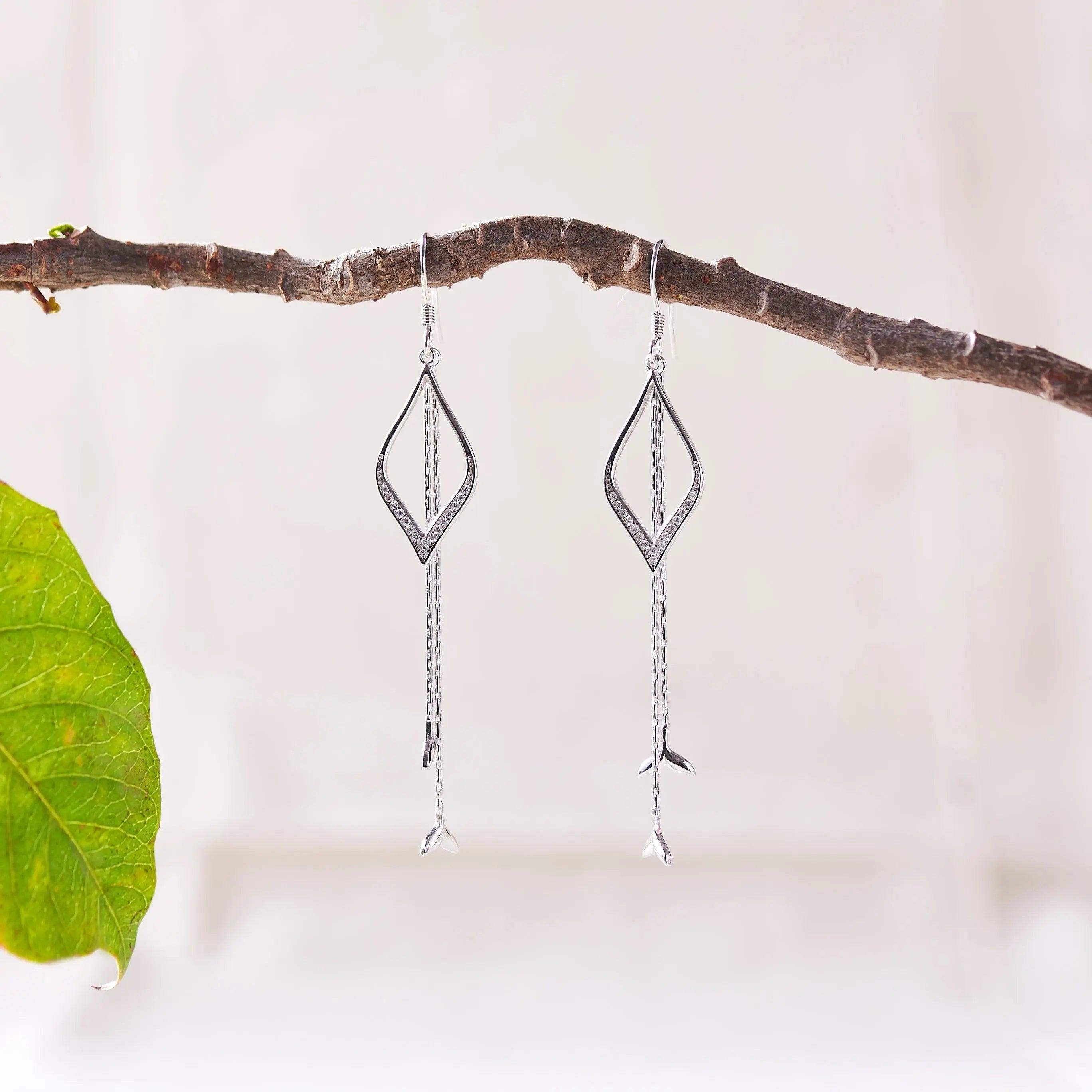 Silver Marine Life Zircon Earrings Dhanaza