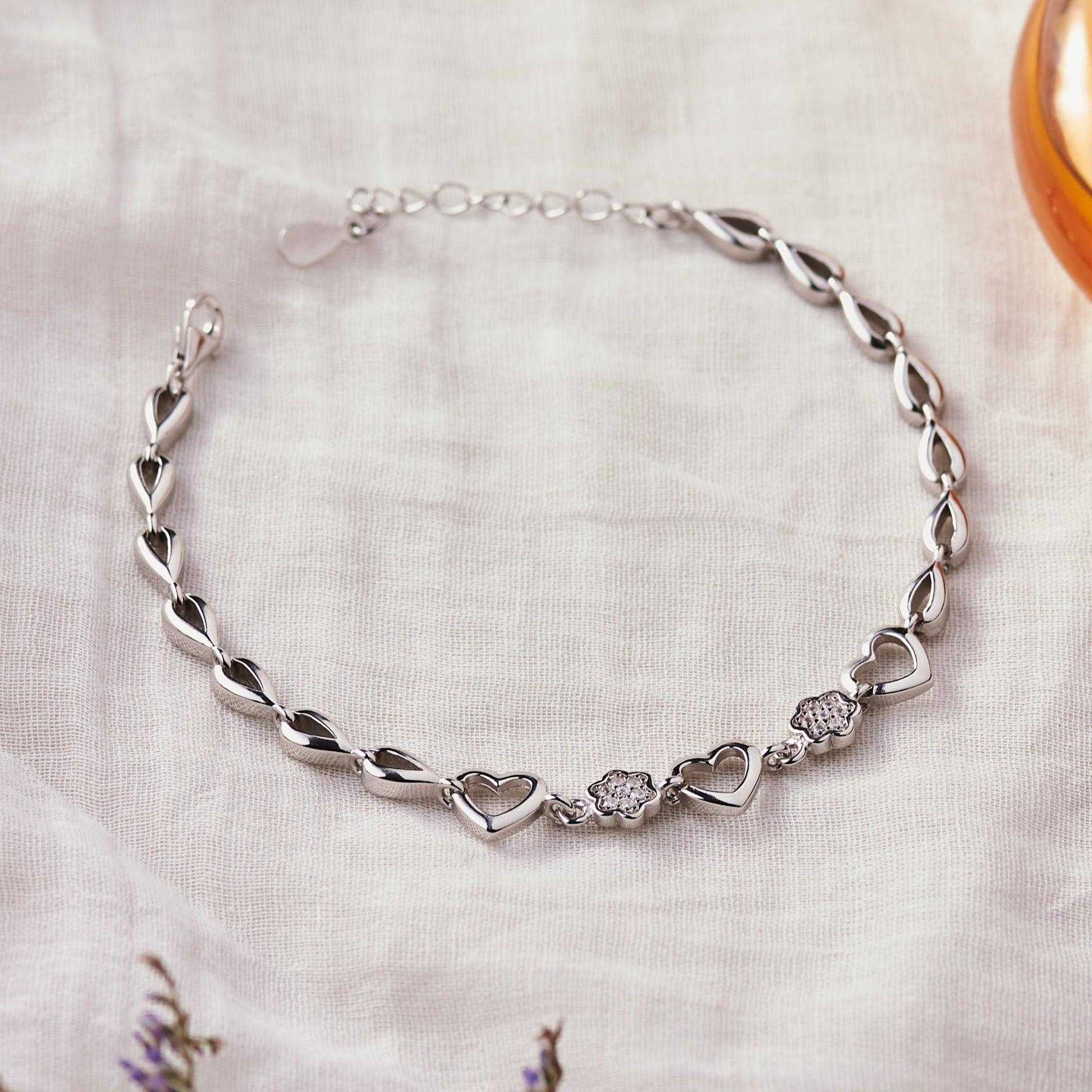 Silver Heart and Flower Bracelet Dhanaza